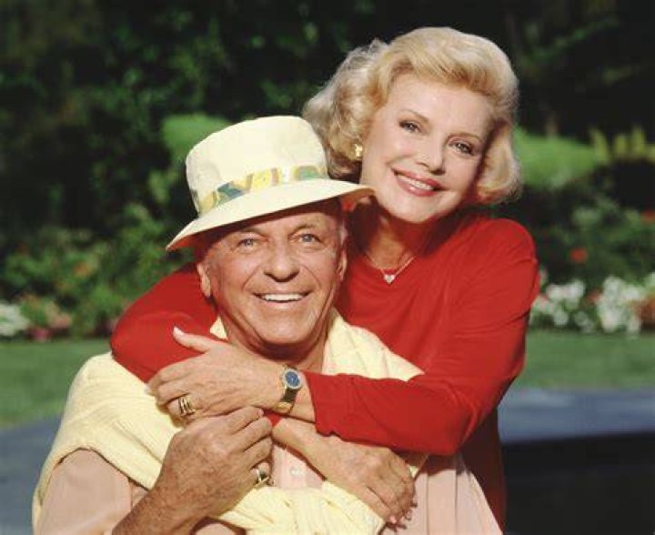 Frank Sinatra&rsquo;s Daughter Cried for a Week Before His Fourth Wedding