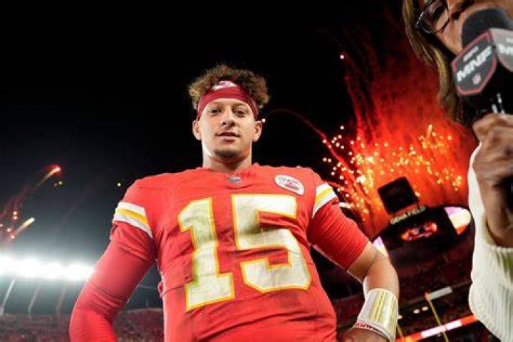 Patrick Mahomes' rough training camp is part of the learning process
