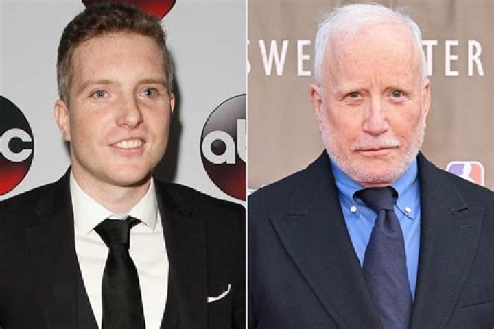 Richard Dreyfuss & Son Have Hilarious Twitter Exchange