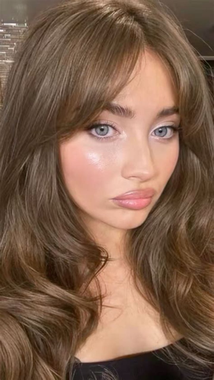 Sabrina Carpenter With Brown Hair &mdash; Makeover See Before & After Pics