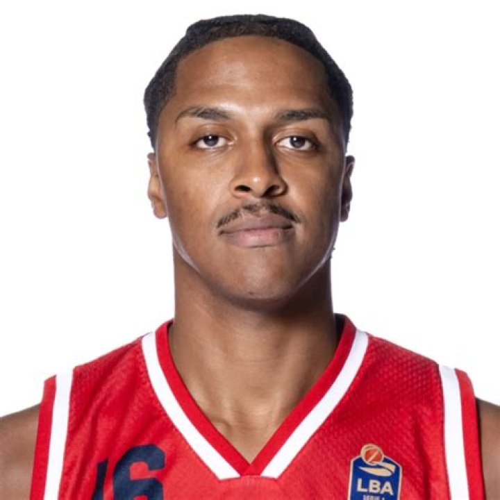 Who Is Basketball Player Zach Edey Brother Doug Edey? Parents And